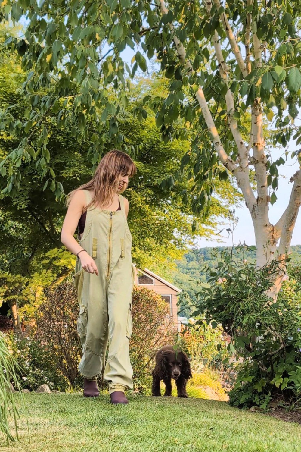 Mariné in the garden with Luna